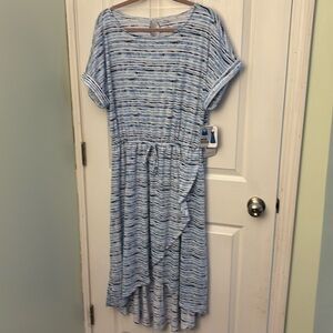 Super cute midi plus sized dress 1 x